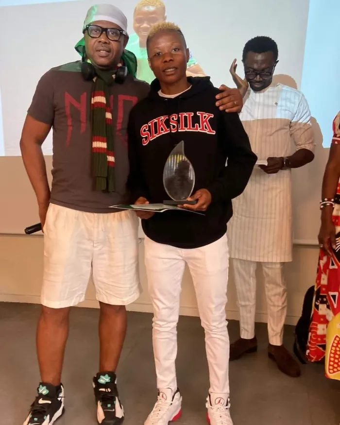 Halimat Bags Award In Sweden