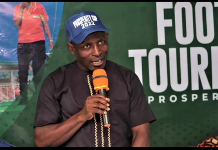 Prosperity Cup DG Felicitates with Commissioner for Youth and Sports Development.    ... says he is a round peg in a round hole..