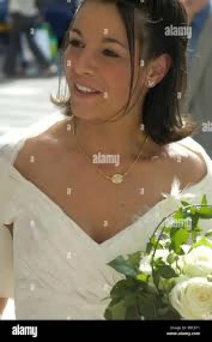 Drama As Married Woman Seeks Advice After ‘Mistakenly’ Sleeping With Her Neighbor For Money