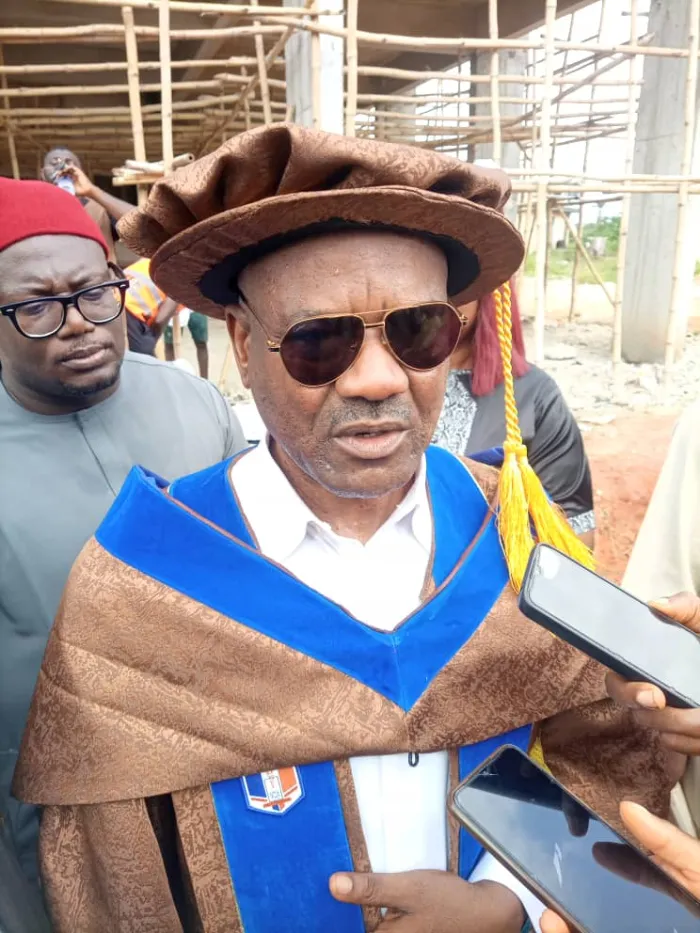 UNIZIK: CEO De Chico Investment Ltd, Chief Madubuko inspects ongoing Construction Work at Faculty of Social Sciences Auditorium