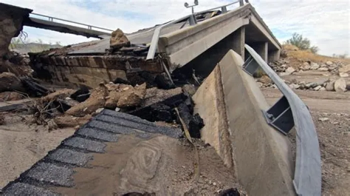 New Bridge Don Collapse During Commissioning, People Fall Inside Water