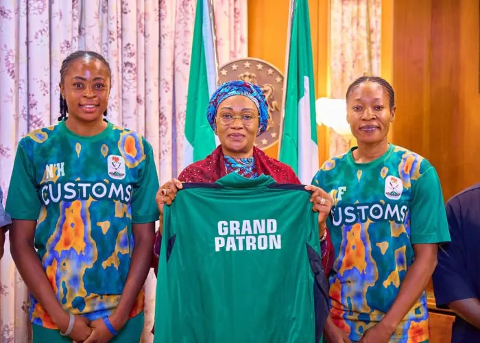 CGC Adeniyi Charges Customs VC to Make Nigeria’s First Lady Proud