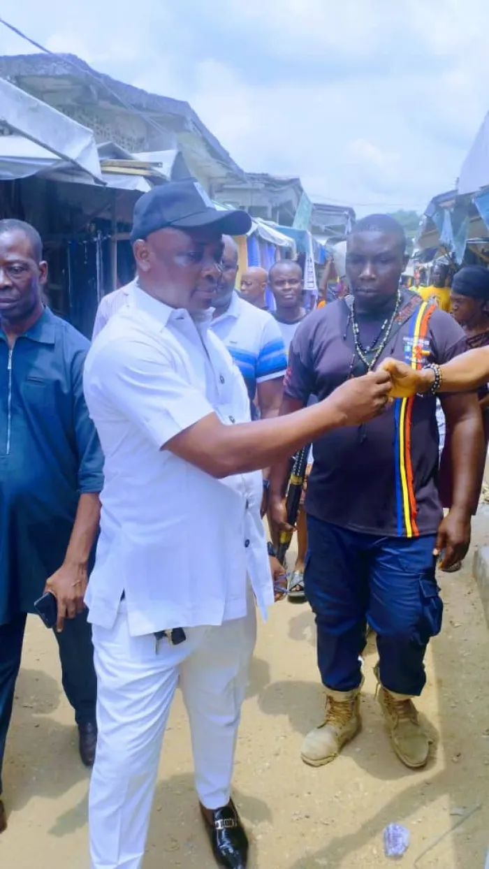 Eziukwu Road Market Aba Gets New Leadership: Hon. Moses Ibe Oba Embarks on Official Tour*