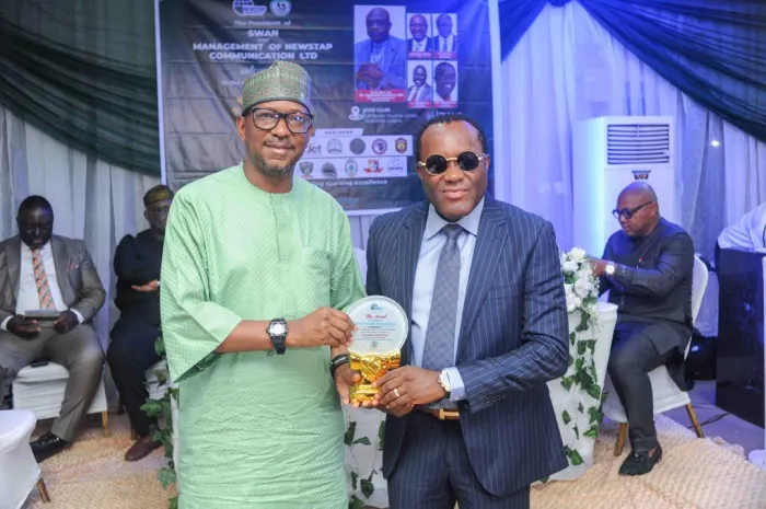 Monimichelle boss  dedicates Newstap/SWAN award to NSC