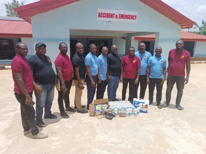 Apple City Development Initiative Visits Enugwu-Ukwu General Hospital, Distributes Relief Materials To Nursing Mothers and Patients