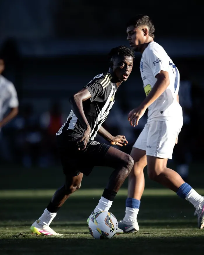 LSFA Chairman Hajji Gafar Congratulates Mamady Cisse on Stellar Atlético Mineiro U20 Debut