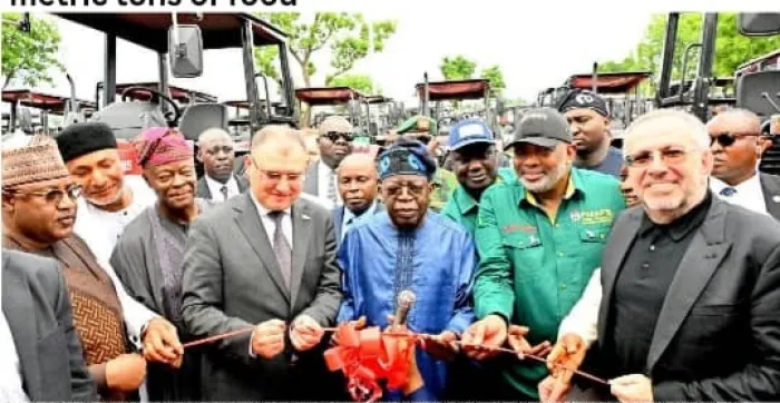 Finally : Tinubu Reunites with Chicago State University Classmate at Agricultural Programme Launch