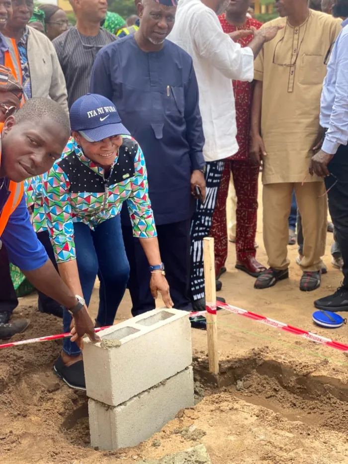 Waidi Akanni, Other Ex-Internationals To Monitor The Construction Of CMS Sports Complex