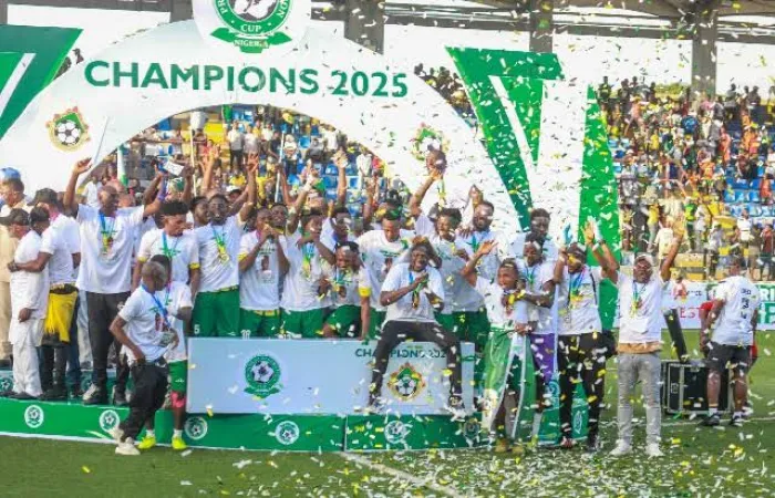 Governor AbdulRazaq Pledges ₦5 Million and Plot of Land to Each Kwara United FC Player After President Federation Cup Victory