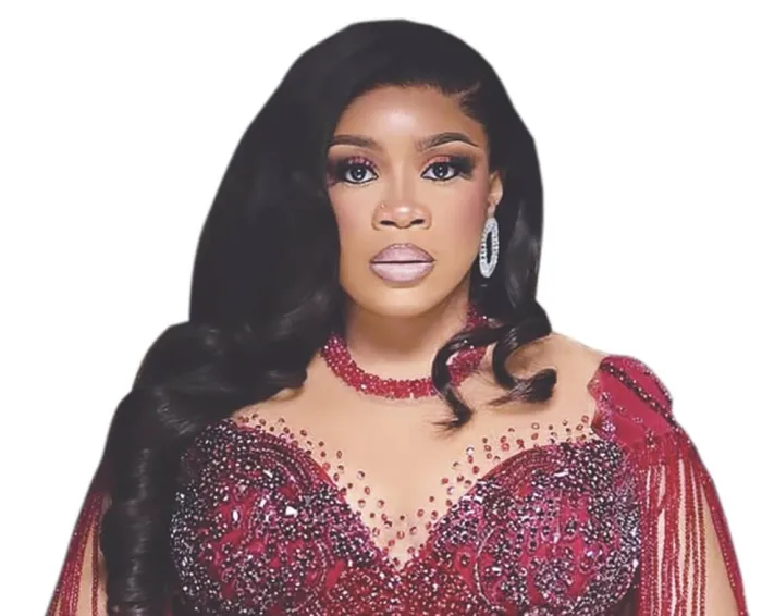 Am I a Mad Woman?” – Wumi Toriola Slams Director Afeez Owo Over Podcast Comments