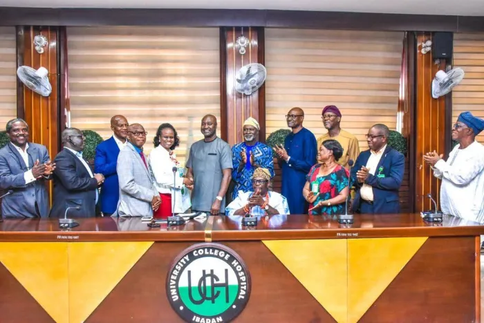 N.O Idowu Foundation Donates Inverters To UCH, COMUI