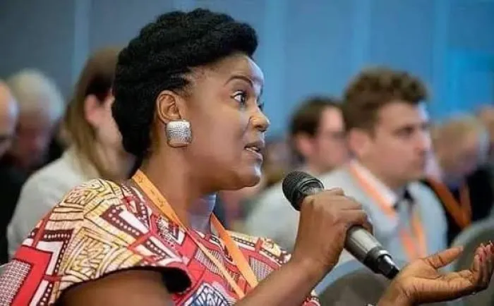 Arabinrin Aderonke, Loses Father