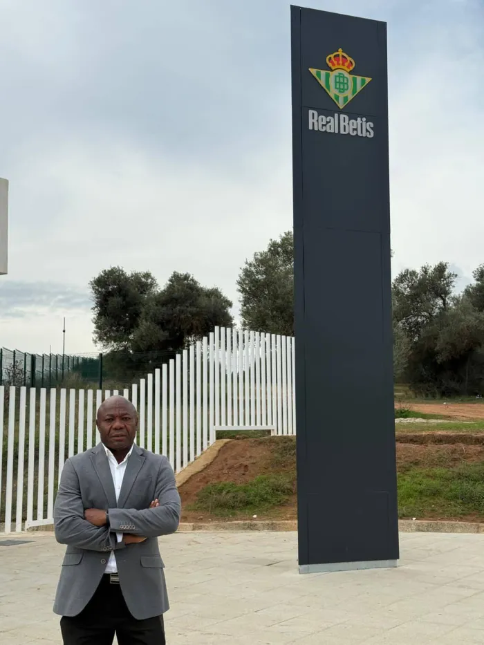 Why Emanuel Amuneke Should Succeed Eric Chelle As Nigeria Head Coach