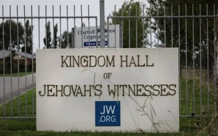 Jehovah’s Witnesses Allow Use of Stored Blood, Maintain Ban on Donor Transfusions