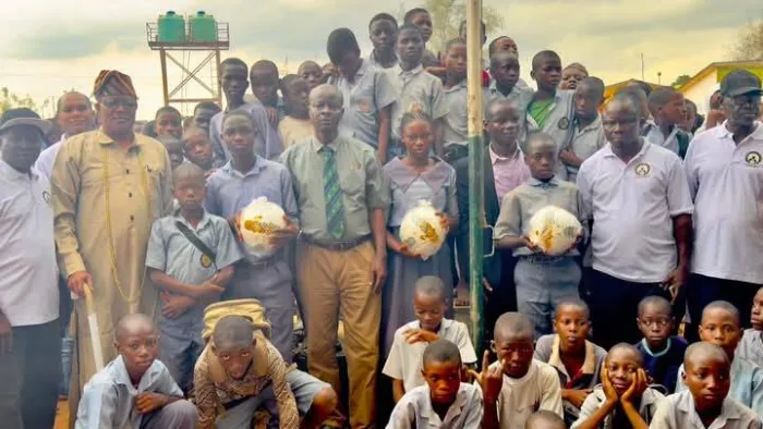 Oyo F.A. Distributes CAF  Balls to Secondary Schools