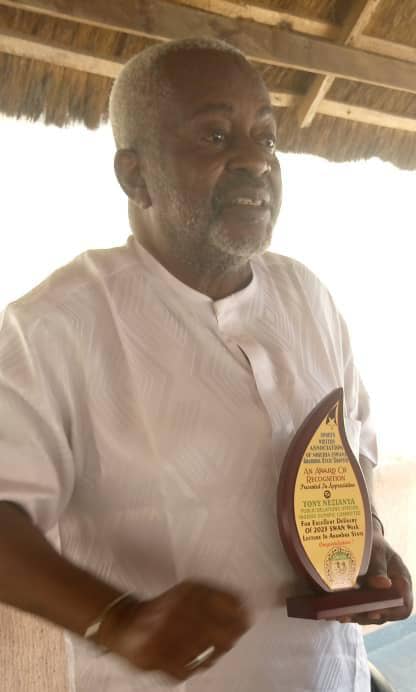 NOC Spokesman, Tony Nezianya, Honoured By Anambra SWAN With Award