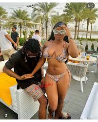Popular Nigerian influencer and socialite, Papaya Ex has stated that she has never had a sugar daddy.