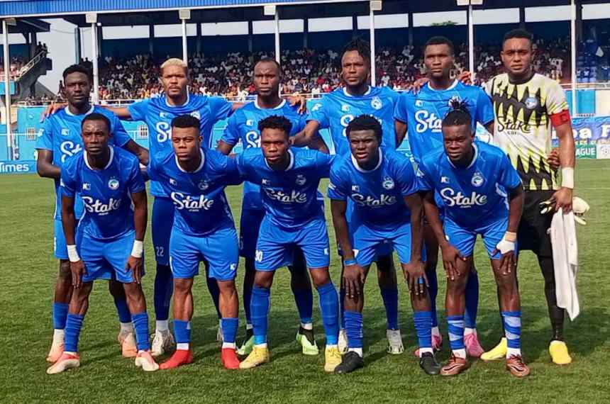 Kanu Upbeat Enyimba Will Retain NPFL Crown; Feels Good With People's  Elephant Position