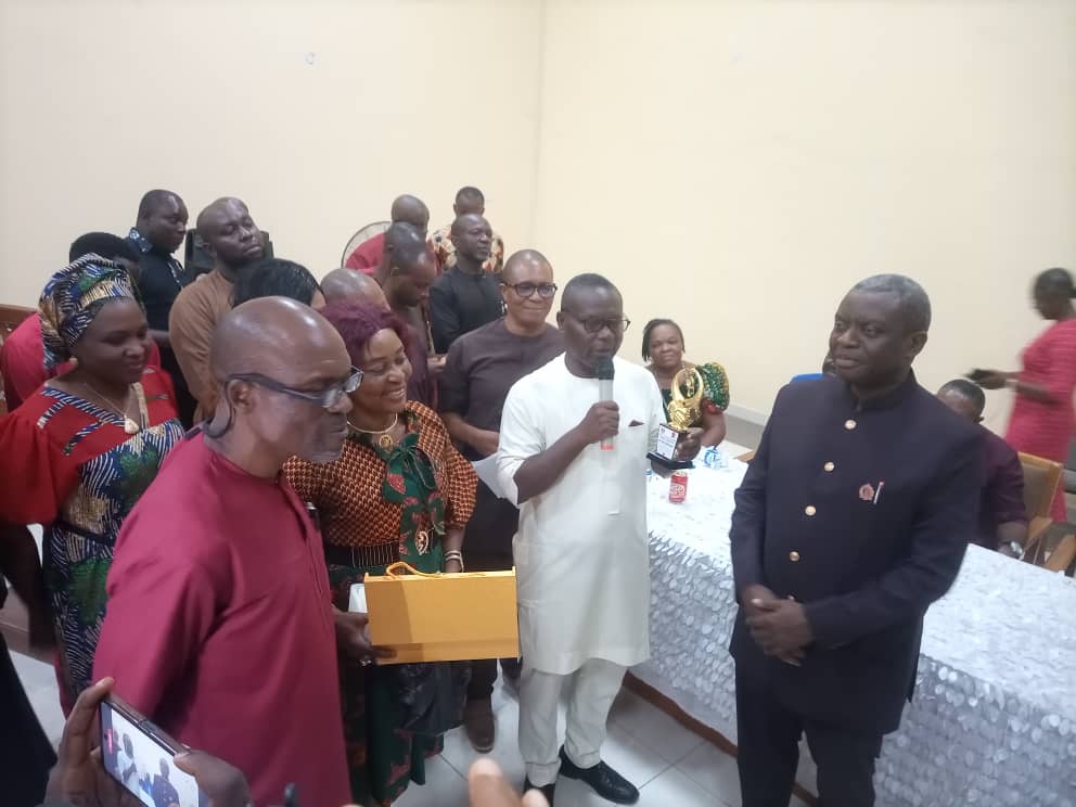UNIZIK VC Esimone bags Dependable Leadership Award on Occasion of Faculty of Social Sciences Valedictory Board Meeting
