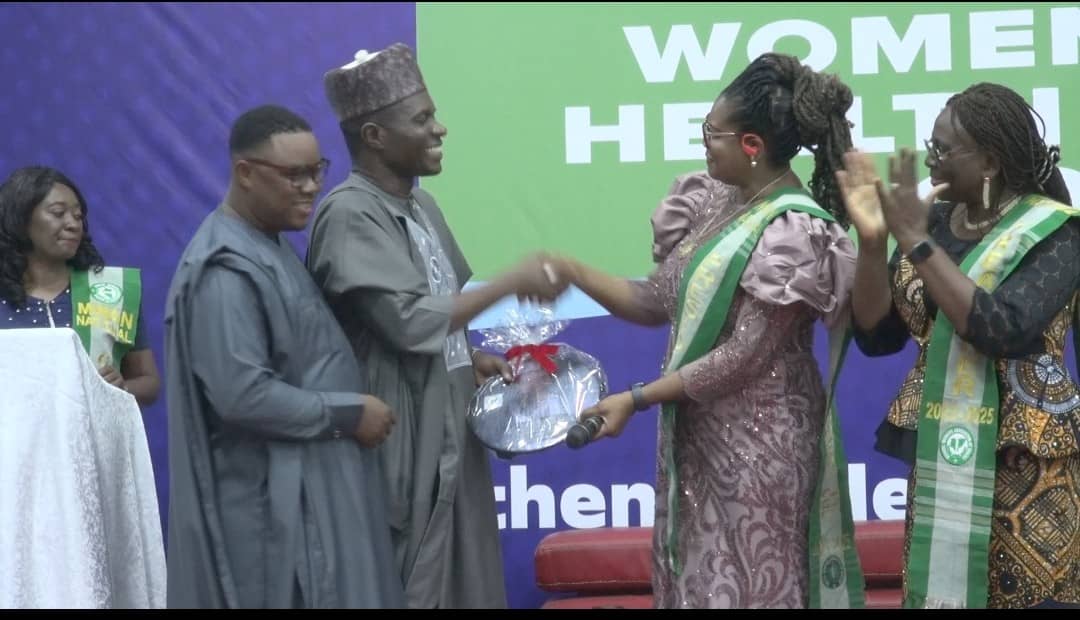 Alliance Hospital MD, Dr Otabor Wins health, wellness Award At Medical Women’s Association of Nigeria Conference
