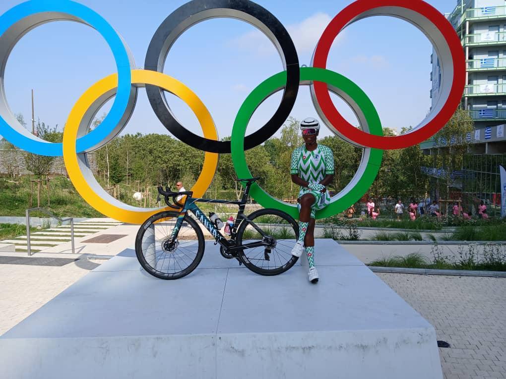 Nigerian Cyclist Ese Ukpeseraye Photo Gallery in Paris