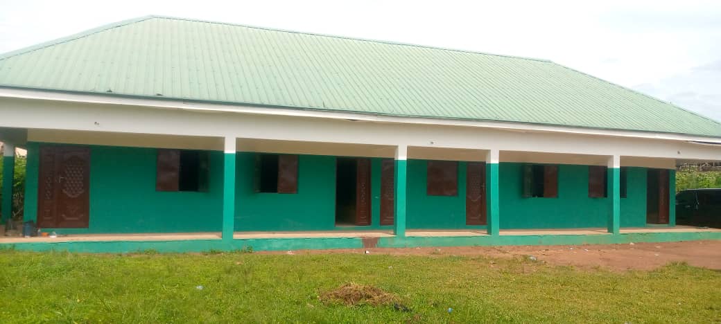 Hamdi Akujobi Renovates School In Amaimo