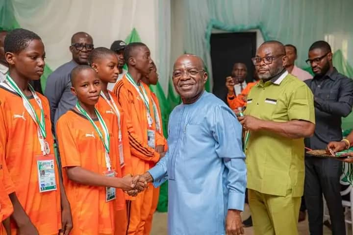 Otti Welcomes Abia Athletes, Approves Employment for 15, Donates Coaster Bus and Official Vehicle for Sports Director