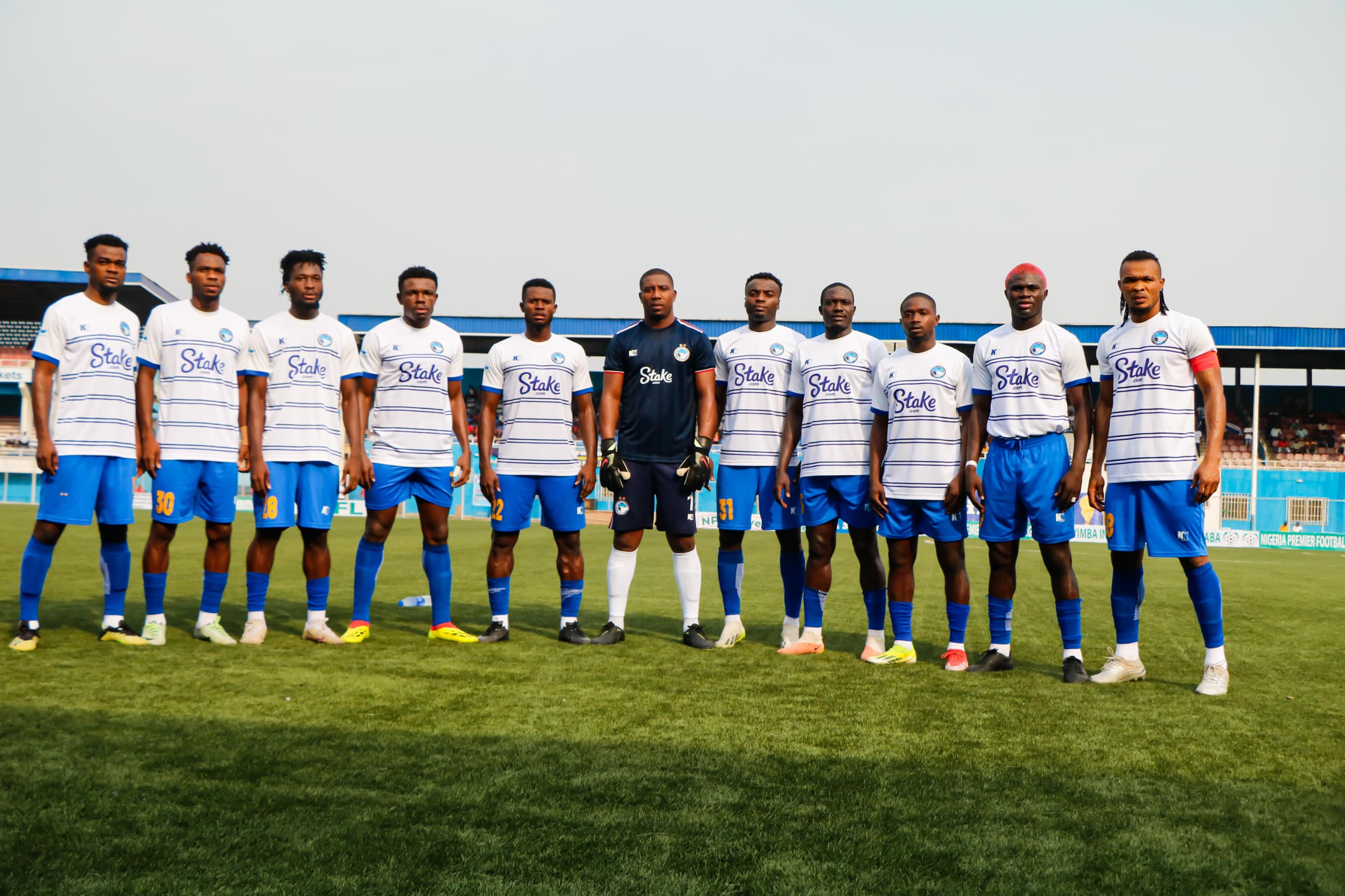 Enyimba Players Apologize To Fans Over Poor Results In League, Continental Games; Assure Team Will Bounce Back To Winning Ways