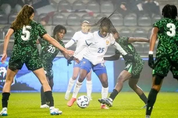 Super Falcons Again Bow to Les Blueus of France 1-2 in An Internationally Friendly. …Onumonu Scores First Ever Goal against France.